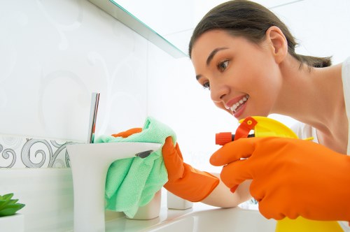 Quick response for fresh spills during stain removal in Hampton Hill
